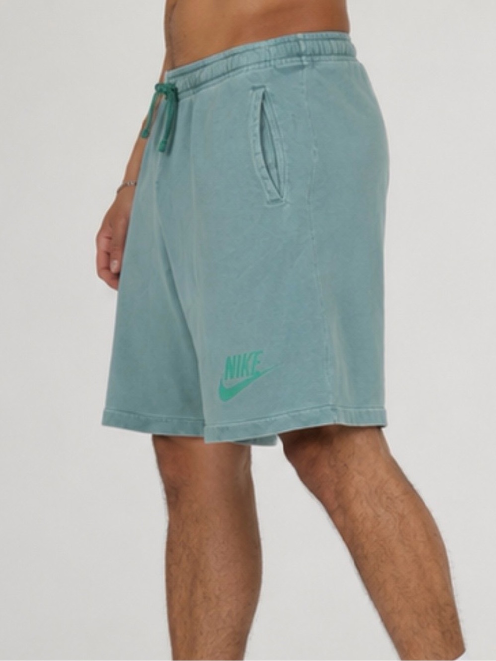 Nike Sportswear Washed Fleece Shorts Seafoam Mint Green Logo Sweat Shorts Size L